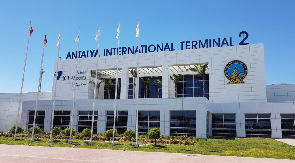Международный аэропорт Анталья (AYT) terminal 2 antalja